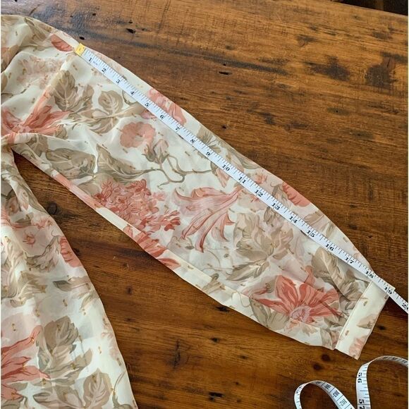 Tribal Floral Blouse in Pink and Cream - Picture 9 of 10